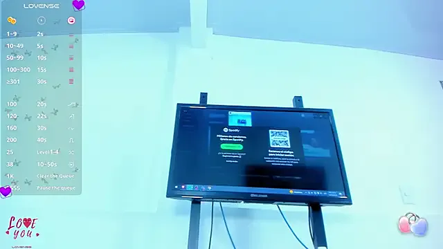 Vahiolet_smith on StripChat