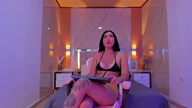 valentina_cortes_ — Striptease + masturbation