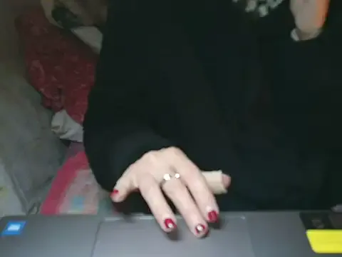 VeneRed on StripChat