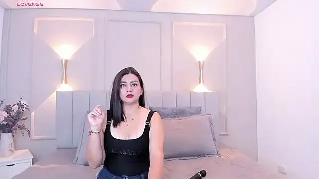 victoria_bourne — 1 finger in the ass 