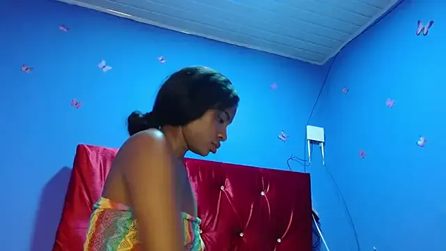 violeta24 on StripChat