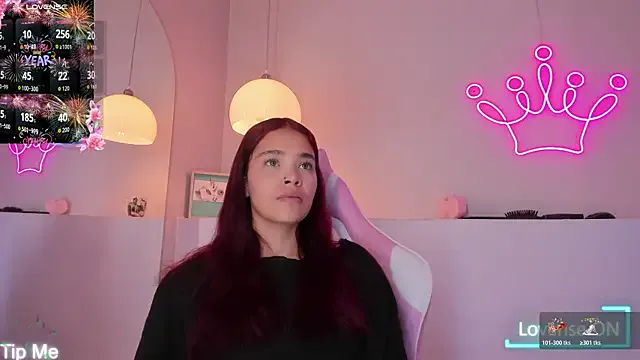 violeth_hill on StripChat