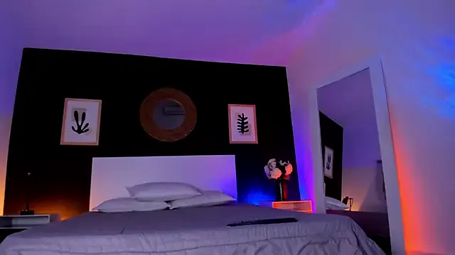 VioletPaket on StripChat