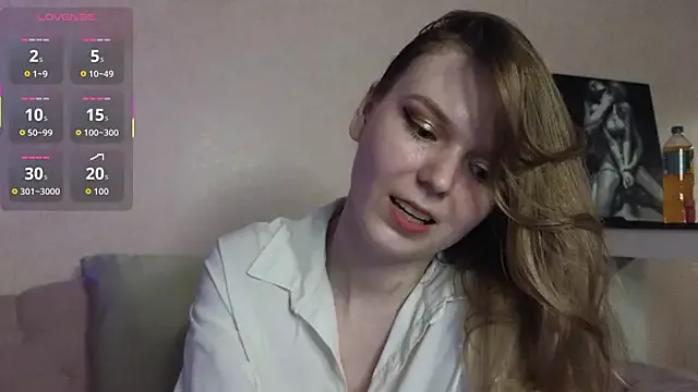 Vivian_Davis — make this ass red