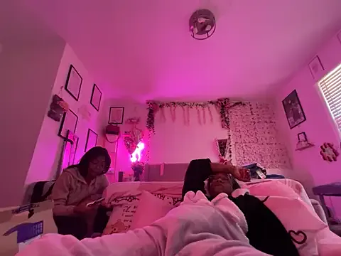 VixenCapri on StripChat