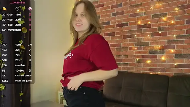 VoidElaris on StripChat