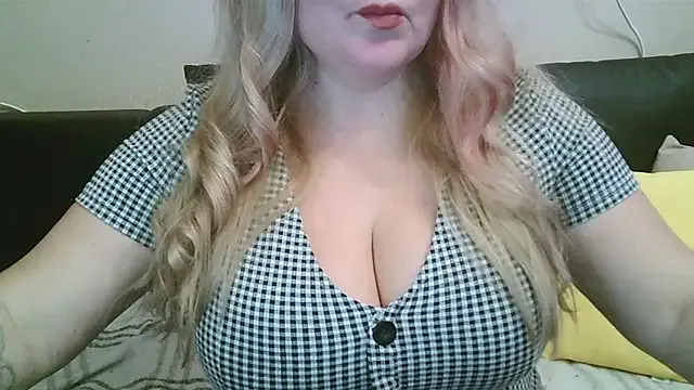 Wet_Maria on StripChat