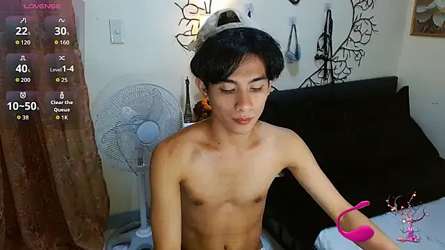 WildestTwink on StripChat