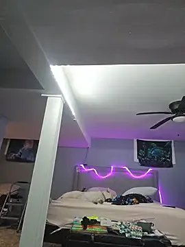 xofrankiefinexo — that has big cock bu his brains are big