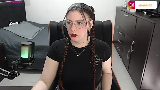 xxbbtaa on StripChat