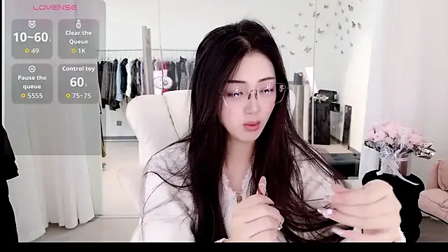 yangyang-777 on StripChat