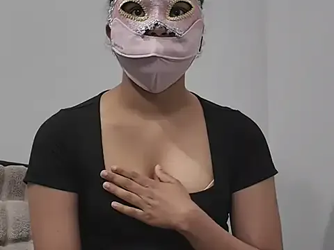 Yasminrosa on StripChat