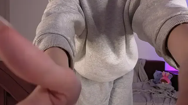 yasumiu — Bite my juice lips close up