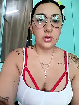 You-kitty2025 on StripChat