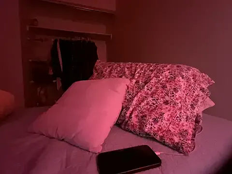 yourcherrylady — please me till i cum for you 