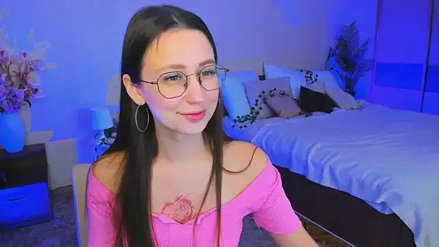 Freechat YourLovellyStory on StripChat
