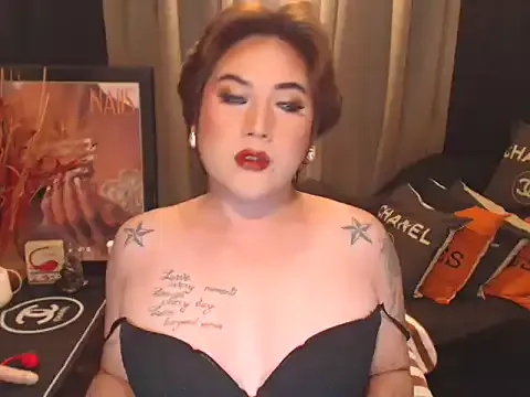 YourMistressAggy — GODDESS JUICY MILK