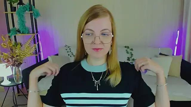 Freechat YourUniverser on StripChat
