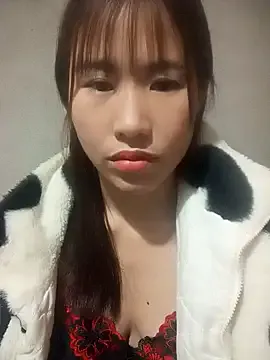 Yui-Ch1682 — *squirt*