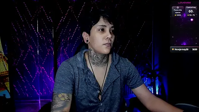 ZhoeStrong — show naked