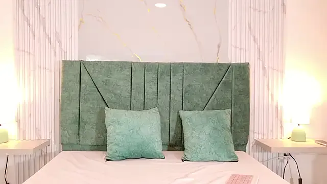 Zoehot_11 — A sexy slowly Bj 